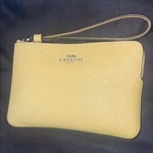 Coach Yellow Wristlet nwot